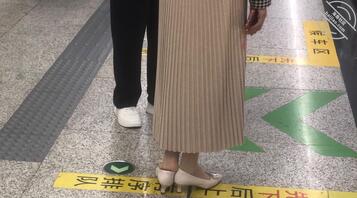地铁偷拍肉丝少妇肉丝熟妇