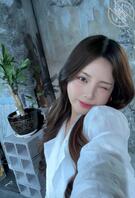 【妍妍】25岁反差母狗 性欲强 我脱光等你拿下我羞辱我粗暴的操我2