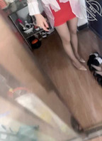 终于把姐姐拿下了，姐姐说第一次不给我操先帮我吃鸡，以后看我表现2