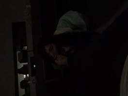 女神跪着给我舔脚