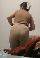 看着表姐的肥臀 真有感觉2