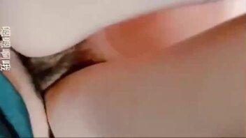 和女儿乱伦，哄骗女儿拍摄这次配合比较满意