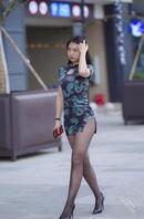 上班偷拍楼上公司丝袜美女0