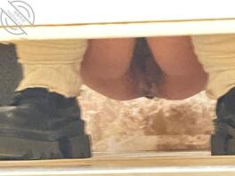 小姐姐特别谨慎，好想艹她1