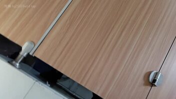 偷拍骚妈妈上厕所洗澡全网曝光