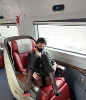 高铁商务座发骚调教拍照
