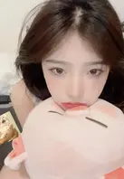 斗鱼舞蹈区女主播【橙子欣】给圈哥的福利爆料流出，超级甜的仙女颜值却为了金钱而出卖自己的肉体1