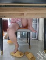 我的肥臀骚妈,只要有机会就偷拍。1