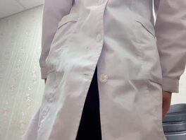 骚妻上班时间在诊疗室拍自慰视频