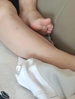有没有交流骚妈丝袜脚和睡足的或者是生活中拍的1