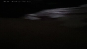 睡梦中把妈妈操醒～