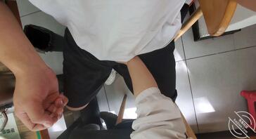 14离婚的姐姐 上 自从和姐姐捅破这层纸,姐姐也不在藏着掖着。0