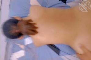 拿下朋友妻33 中午大战嫂子小母狗，途中给国伟打电话，射一屁股0