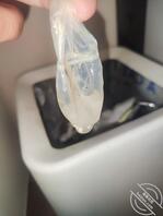 天赐良机第二段，在女同事家里干她，还用了她老公的套子，绿绿绿1