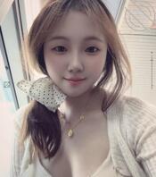 总感觉表妹就是个大贱货  2