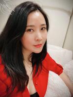 我的亲姐姐，姐姐，姐弟乱伦，姐姐帮我打飞机，怎么拿下她，求海友帮忙？