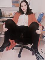 真实乱伦操进骚妈的肥逼里面内裤都没有脱给骚妈后入操的受不了1