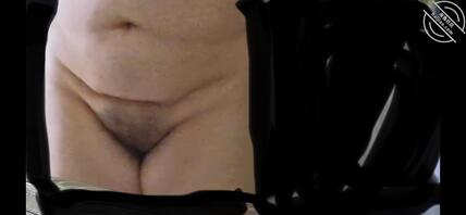 大姨姐洗完澡在监控下换衣服