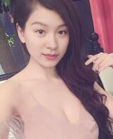 发点女友的自拍照