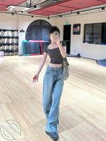 老婆最喜欢的大鸡巴单男之一,主动给单男跪舔鸡巴,给单男操屁眼,口爆,吞精2