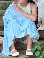 小姐姐腿张得大大的