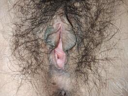 哥哥不在家，哥哥总是出差，嫂子在家穿的比嫂子太惹火了，这才第三次就...