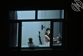 偷拍对楼小少妇（补）2