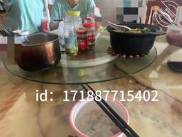 【原创内容2】跟妹妹一个屋里,毫不避讳的进入了她的房间0