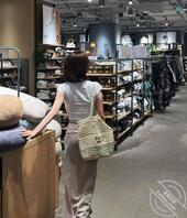 独家原创54,姐姐问清楚姨妈完后,迫不及待就给她爆操了,操的姐姐骚话连连1