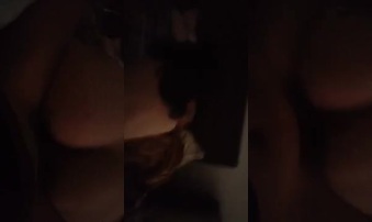 19岁的小姑娘屁股上下摇的特别浪，乌鲁木齐