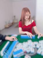 陪姐姐一起去搓麻将打完麻将搓姐姐！1