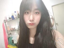 还在上大二的表妹，刚洗完澡发来自拍，评论区羞辱她吧，留言的没人一套原味哦2