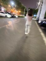 街拍：肥臀教练0