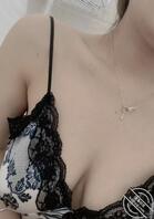 灌醉儿子,父子一起伺候淫荡小姨子0