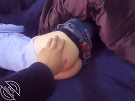 我和三个女儿的梦幻生活(大公主蓝色牛仔裤-肥厚的玉唇)0