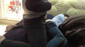 我和三个女儿的梦幻生活(大公主蓝色牛仔裤-肥厚的玉唇)2