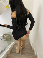 趁姐夫不在家，我在楼梯上把鸡巴露出调戏姐姐，内射了我的亲姐姐!2