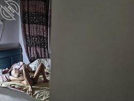 原创(5)偷看了女儿自慰,原来这孩子也是对性有欲望的2