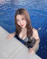 看来我以后只能中午出现，不然你早晚都要喜欢上我