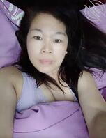 露脸熟女来了，奶头大，逼粉嫩，完全不像50多岁的逼1