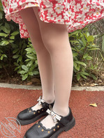 看看大家小女儿们的丝袜世界，大家评论区留下更新鲜的丝袜美腿呗1