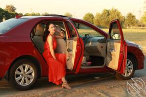 【骚逼通鉴071】三位女人花均为露出界前辈，点评后打出综合分，为前辈鼓掌