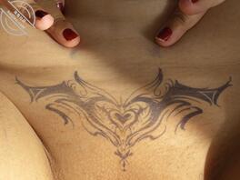 调教母狗，阴蒂拔罐1