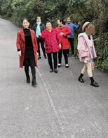 淫母的大孝子挺身入故乡 操了自己的妈妈2