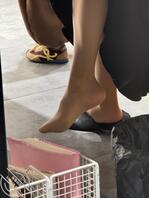 肉丝母狗徐阿丽的骚脚足控福利（评论有奖）2