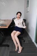 偷偷在办公室自拍2