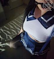 她的附近人连文案调教都不会，白给的逼都不会看，不会用，有没有会一点当主的2