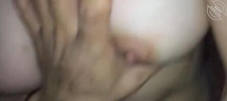 天津巨乳反差婊2