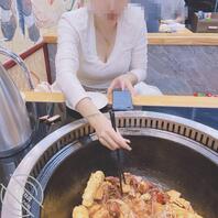 22 带妹妹去吃铁锅炖。气温骤降也挡不住我和妹妹炽热的心!2