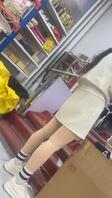 偷拍快递驿站小少妇光腿神器1